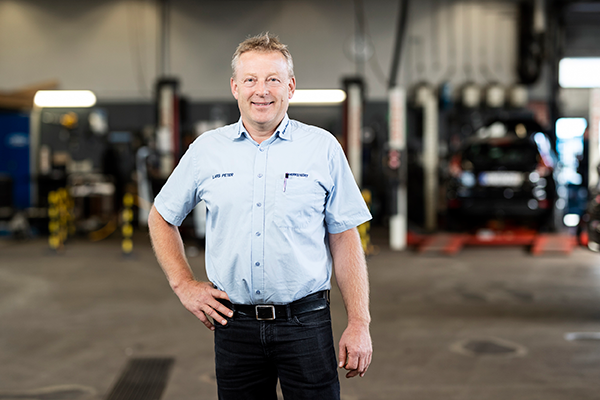 ford værksted